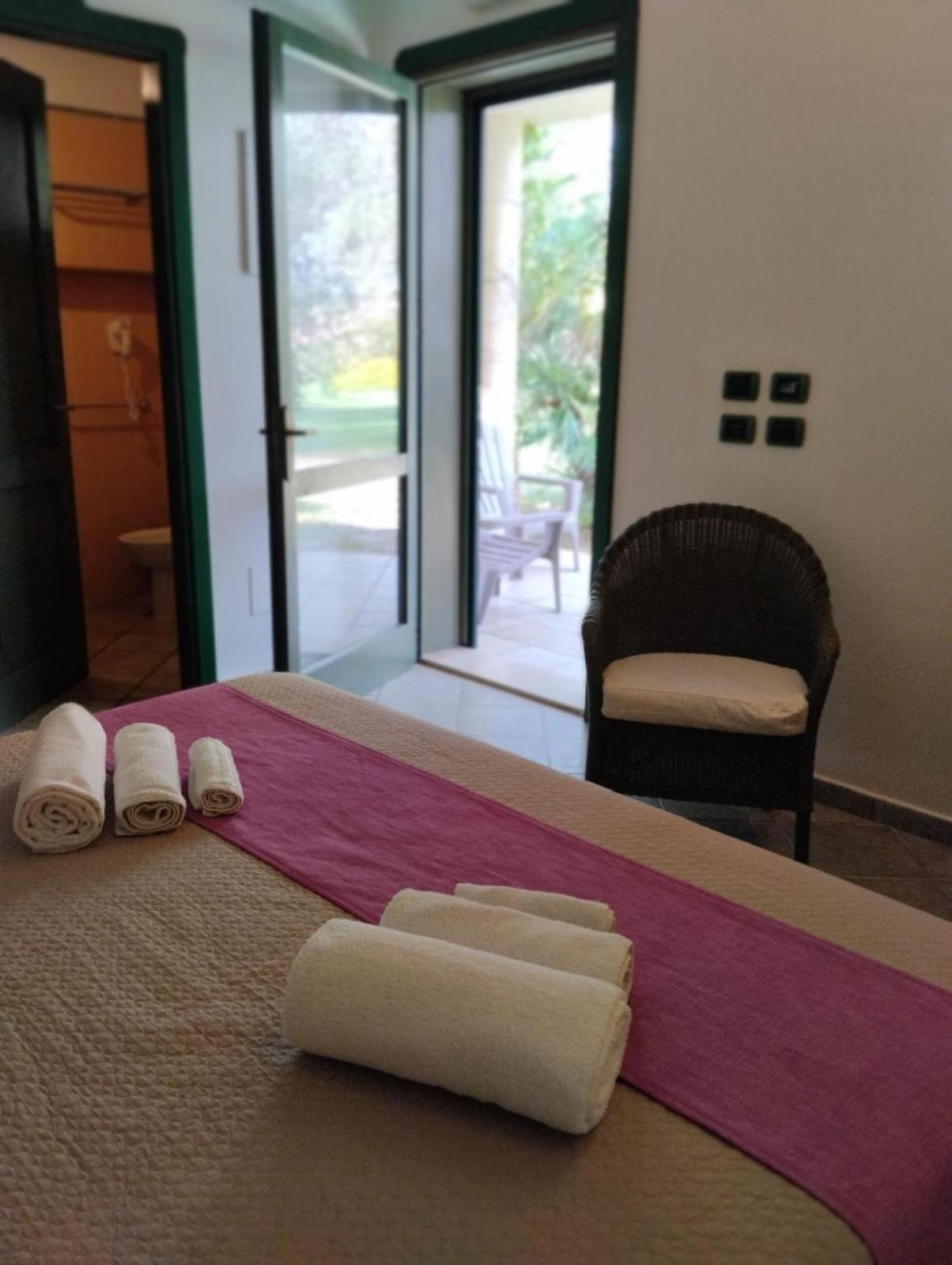 Valle Di Mare Country Resort ฟอนตาเน บีอานเก ภายนอก รูปภาพ