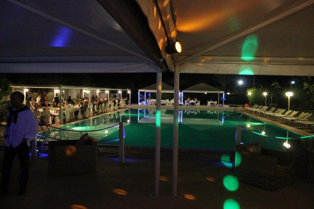 Valle Di Mare Country Resort ฟอนตาเน บีอานเก ภายนอก รูปภาพ