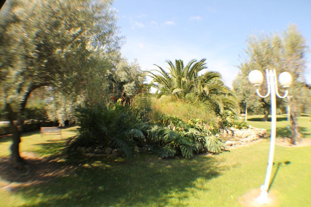 Valle Di Mare Country Resort ฟอนตาเน บีอานเก ภายนอก รูปภาพ